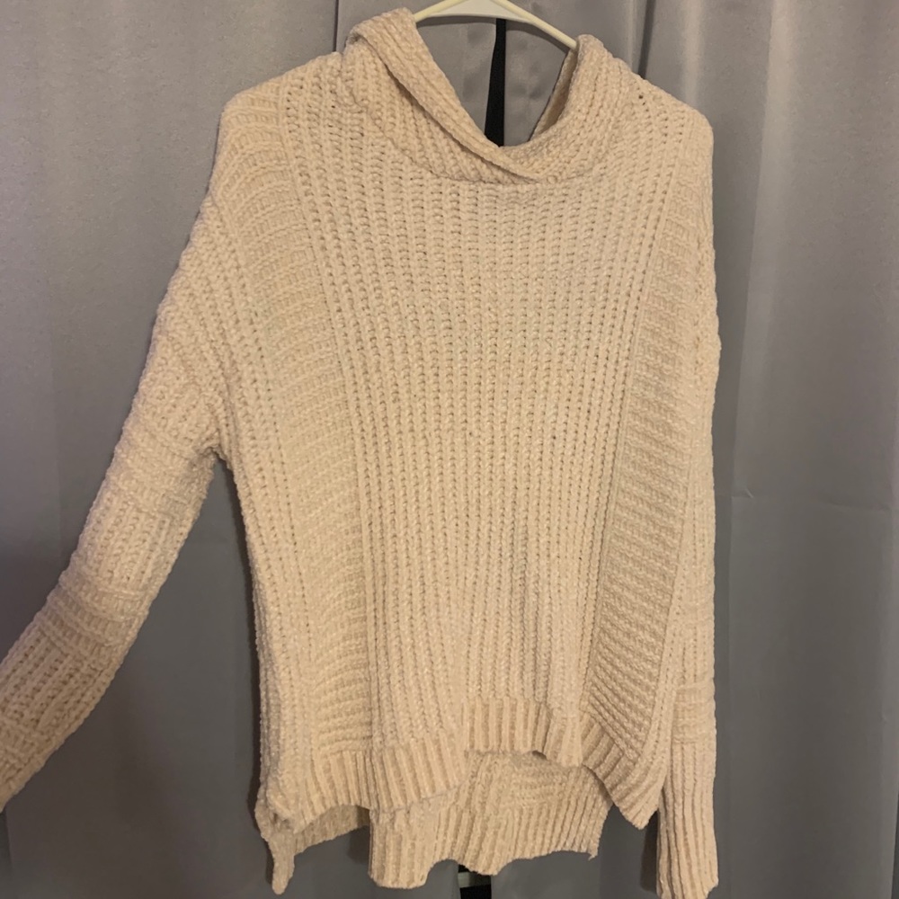Hooded sweater